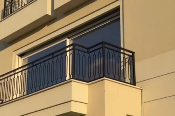 Shtepi ne shitje Vila Luksoze ne Tirane, 4+1, Mobilimi Bosh, pa mobiluar, Pagesa 1,100,000  Euro.