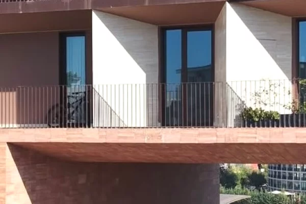 🏡 JEPET ME QIRA APARTAMENT 3+1+2 ME POST PARKIMI – ALTANA LUXURY RESIDENCE