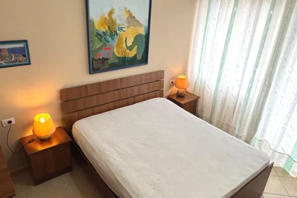 Shtepi me qera Apartament ne Tirane, 2+1, Mobilimi E mobiluar, Pagesa 58,000  Leke.