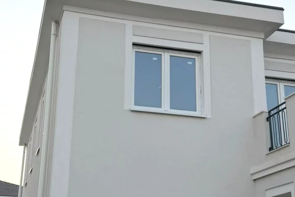 Shtepi ne shitje Vila Luksoze ne Tirane, 4+1, Mobilimi Bosh, pa mobiluar, Pagesa 1,200,000  Euro.