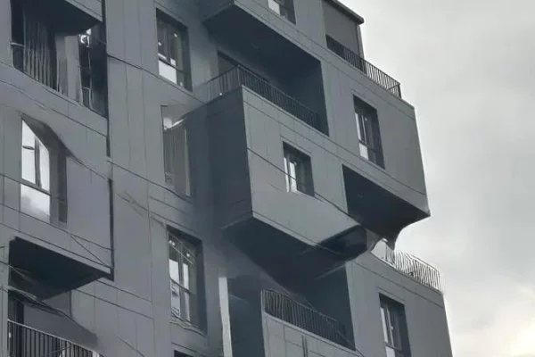Shtepi ne shitje Apartament ne Tirane, 2+1, Mobilimi Bosh, pa mobiluar, Pagesa 16,000,000  Leke.