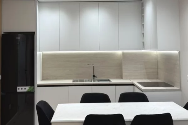 Shtepi ne shitje Apartament ne Tirane, 2+1, Mobilimi E mobiluar, Pagesa 18,000,000  Leke.