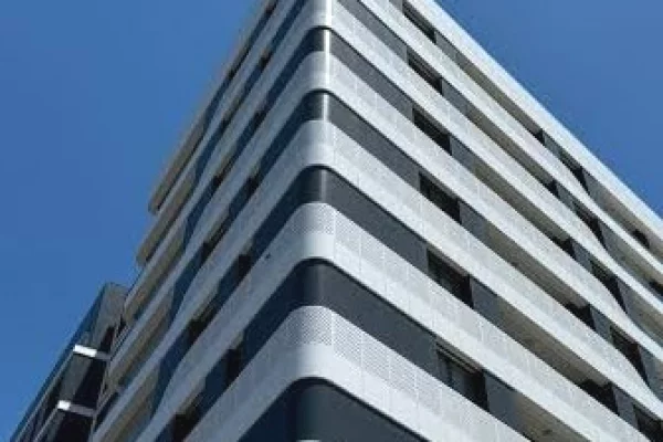 Shtepi ne shitje Apartament ne Tirane, 2+1, Mobilimi Bosh, pa mobiluar, Pagesa 220,000  Euro.