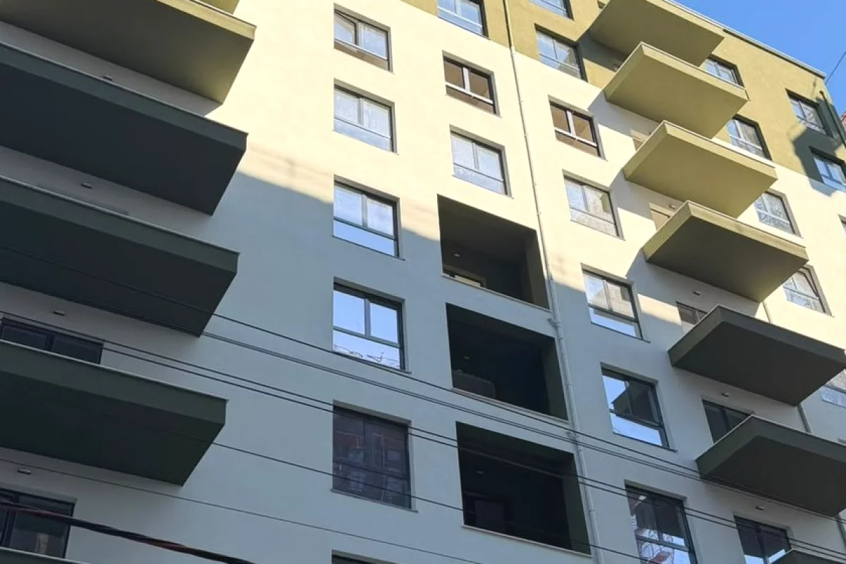 Shtepi ne shitje Apartament ne Tirane, 1+1, Mobilimi Bosh, pa mobiluar, Pagesa 154,000  Euro.