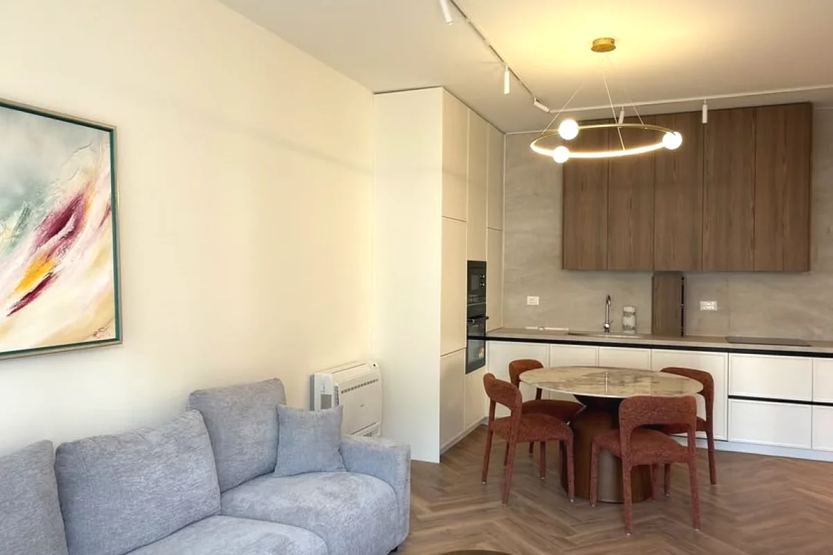 Shtepi me qera Apartament ne Tirane, 2+1, Mobilimi E mobiluar, Pagesa 170,000  Leke.