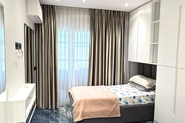 Shtepi me qera Apartament ne Tirane, 2+1, Mobilimi E mobiluar, Pagesa 150,000  Leke.