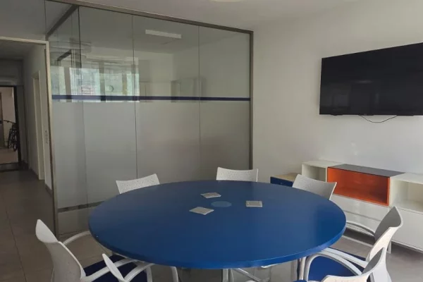 🏢 EKSKLUZIVE | JEPET ME QIRA AMBIENT ZYRASH – KRISTAL CENTER  