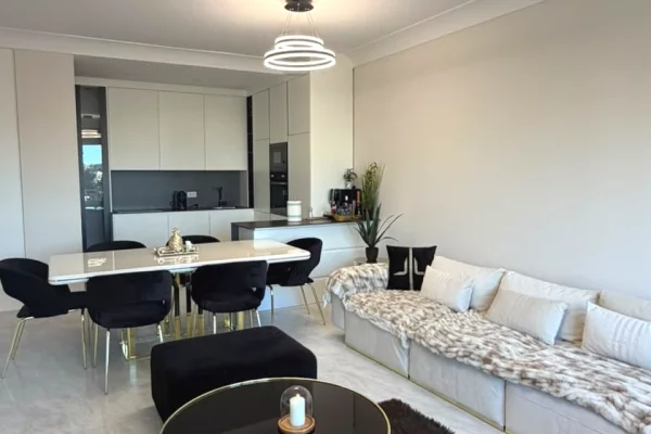 Shtepi ne shitje 2+1 ne Tirane - 370,000 Euro