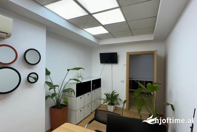 Ambient Biznesi me Qera, per Zyra, Myslym Shyri