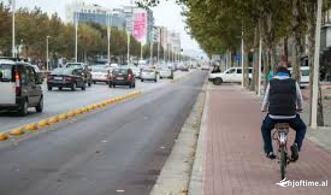 Shitet Ambjent biznesi tek Rr.Dritan Hoxha