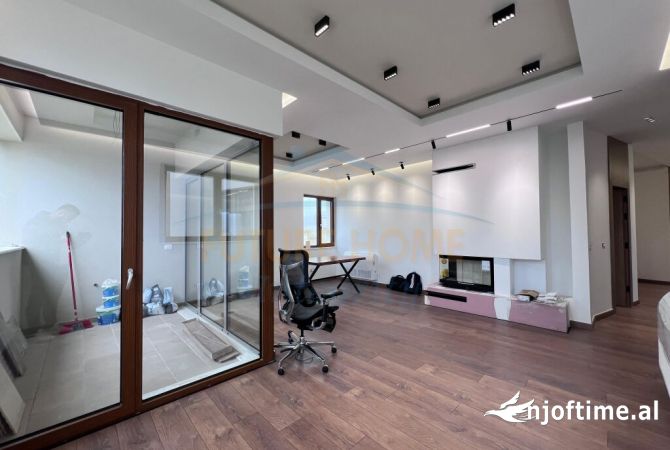 Qera, Apartament per zyre dhe banim 3+1+2+2 Poste Parkimi, Green Valley, Tiranë 