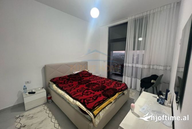 Shtepi ne shitje Apartament ne Tirane, 1+1, Mobilimi E mobiluar, Pagesa 98,000  Euro.