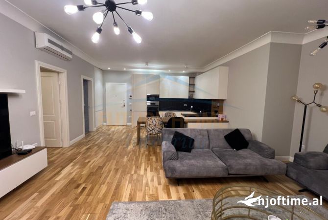 Shtepi ne shitje Apartament ne Tirane, 1+1, Mobilimi E mobiluar, Pagesa 330,000  Euro.