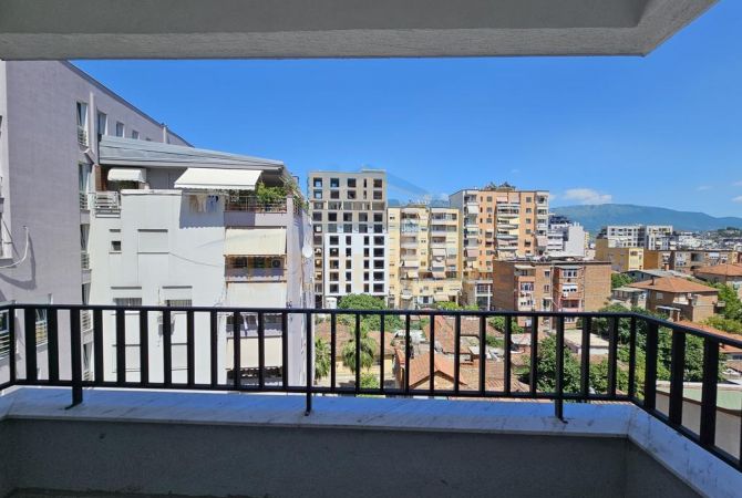 Qera, Apartament 1+1+Post Parkimi per zyra, Pazari I Ri, Tirane.
