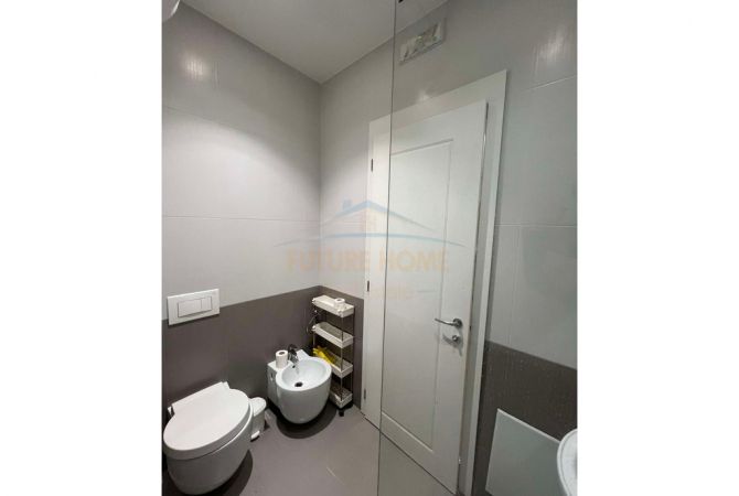 Shtepi ne shitje Apartament ne Tirane, 1+1, Mobilimi E mobiluar, Pagesa 159,000  Euro.