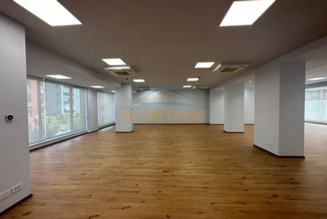 Business Property for Rent 3+1 in Tirana - 7,500 Euro