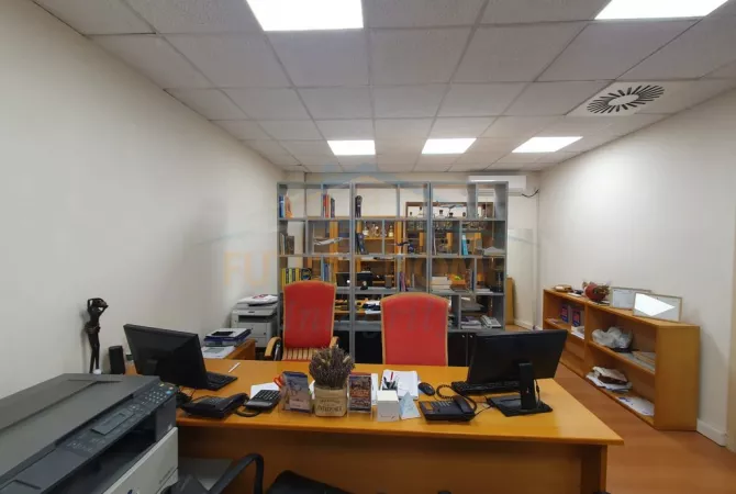 Business Property in Sale 3+1 in Tirana - 185,000 Euro