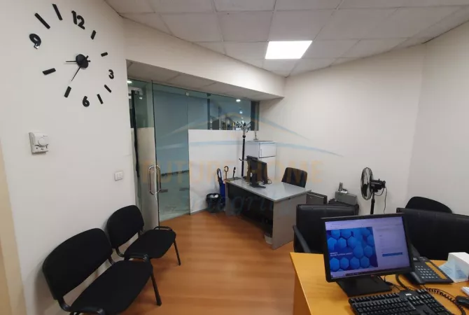 Shitet, Ambient Biznesi, Qendër, Tiranë