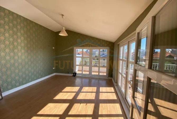 Qera, Vile 3-kateshe, Allias, Tirane