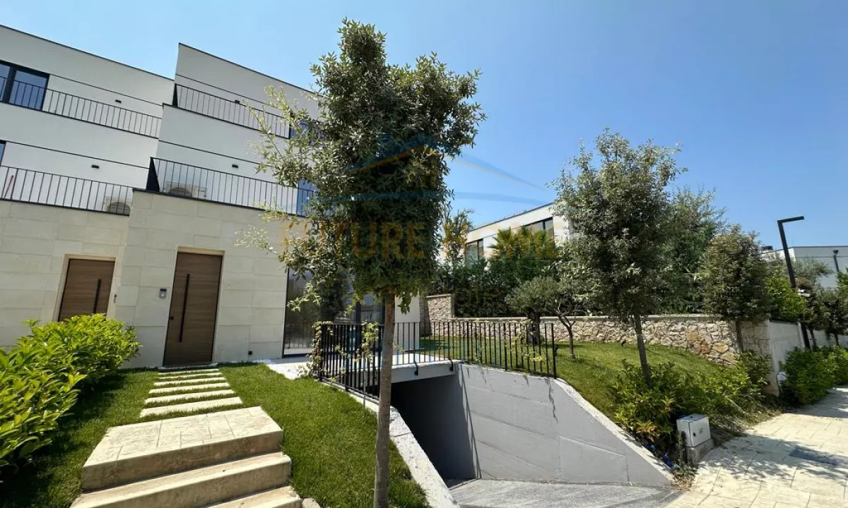 Luxury villas for rent in Tirana 4+1, Furnished