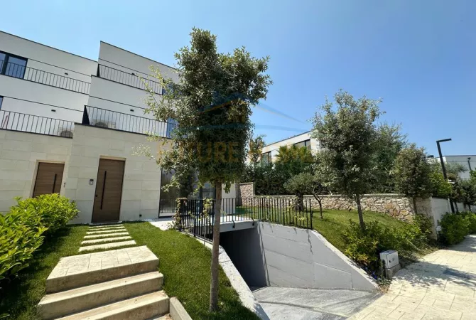 Qera, Vilë, Liqeni I Thatë, Tiranë