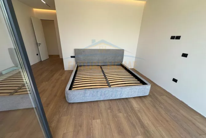 Luxury villas for rent in Tirana 4+1, Furnished