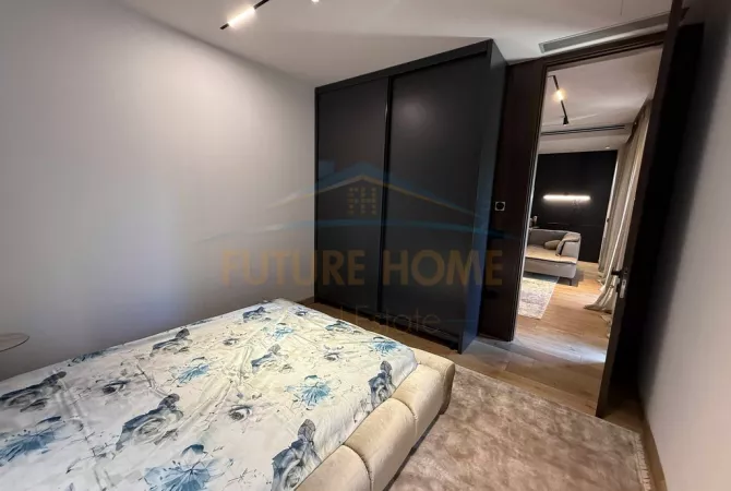 Shtepi ne shitje Apartament ne Tirane, 3+1, Mobilimi E mobiluar, Pagesa 700,000  Euro.