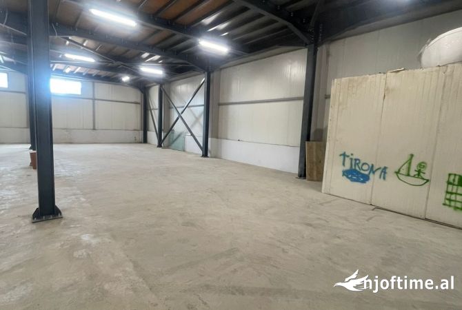 Jepet kapanon me qera 700 m2 ne Citypark