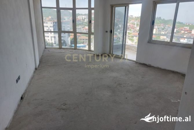 Apartament 2+1 për shitje në Yzberish