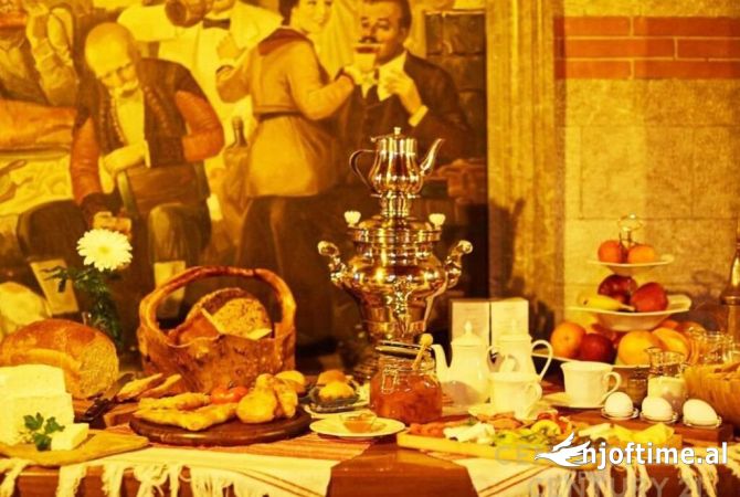 Ambient biznesi ne shitje 5+1 ne Tirane - 2,800,000 Euro