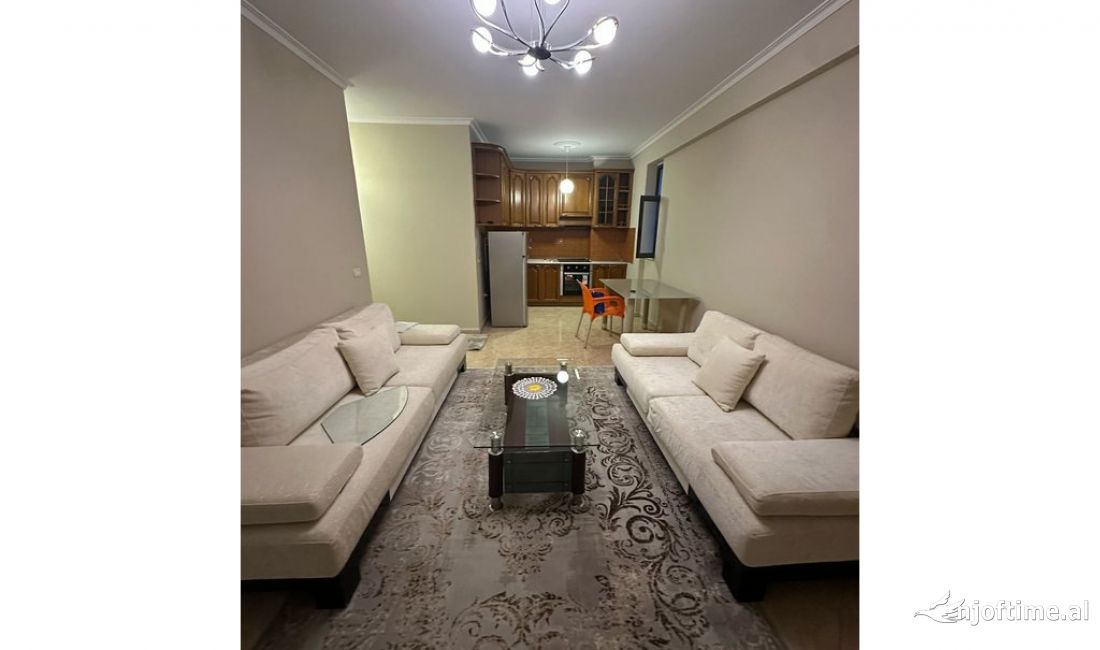 Shtepi me qera Apartament ne Tirane, 1+1, Mobilimi E mobiluar, Pagesa 450  Euro.