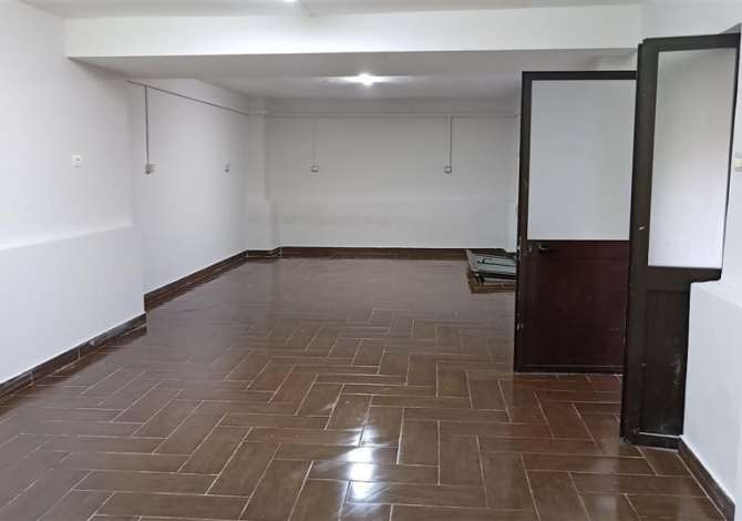 Business Property in Sale 3+1 in Tirana - 86,500 Euro