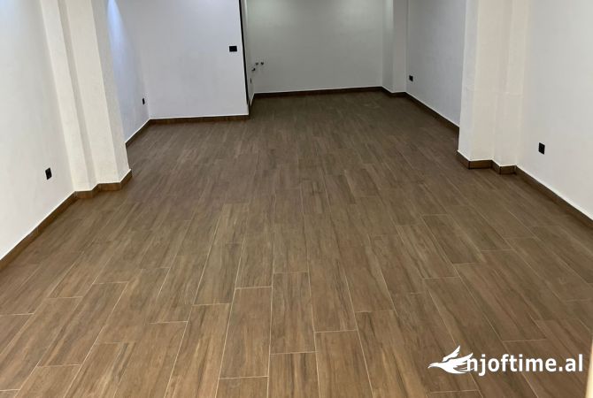 Business Property in Sale 1+1 in Tirana - 150,000 Euro