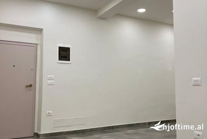 Business Property in Sale 1+1 in Tirana - 525,000 Euro