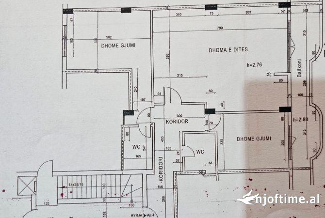 Ambiente Commerciale in Affitto 3+1 a Tirana - 1,100 Euro