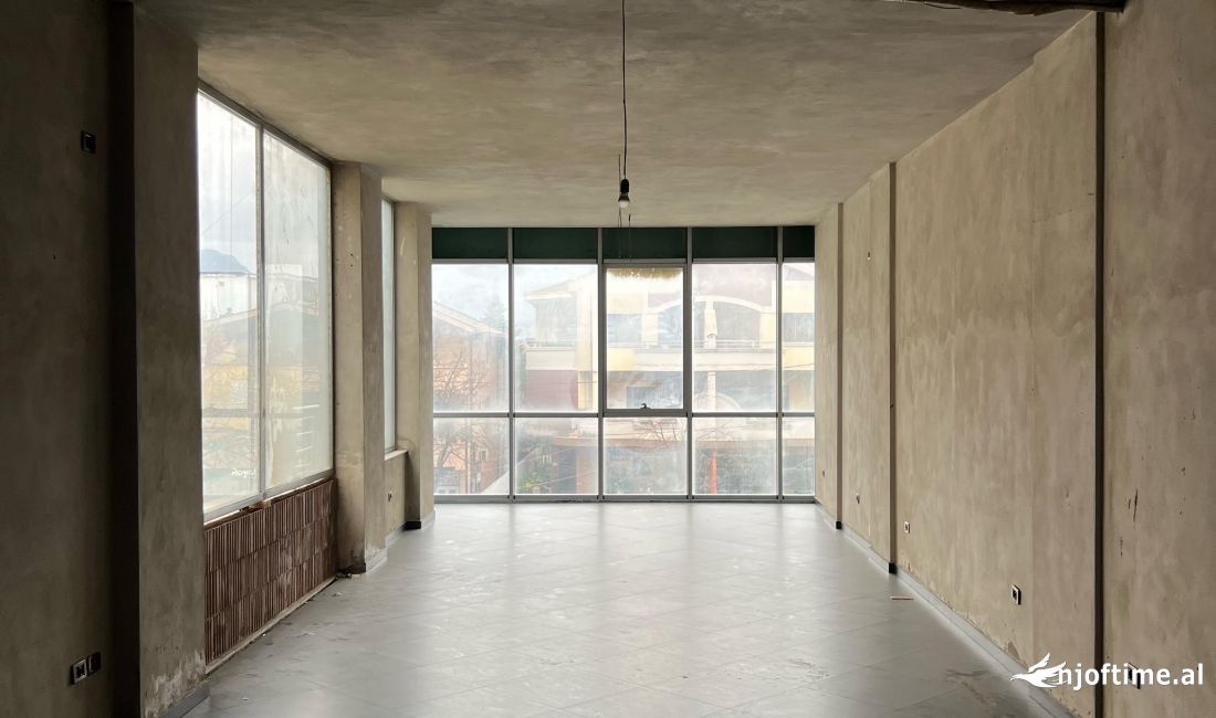 Shitet  Ambient Biznesi , ne Kamez