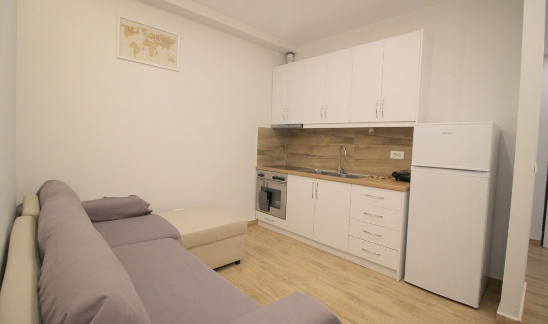 Shtepi ne shitje Apartament ne Sarande, 1+1, Mobilimi E mobiluar, Pagesa 80,000  Euro.