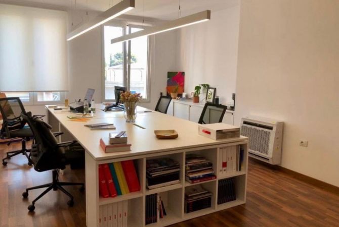 Jepet apartament per zyra me qira tek Rruga Themistolki Germenji.