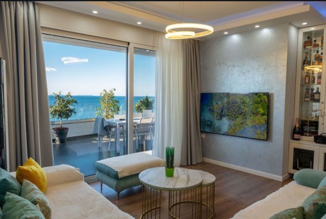 Casa in vendita 2+1 a Santa Quaranta - 900,000 Euro