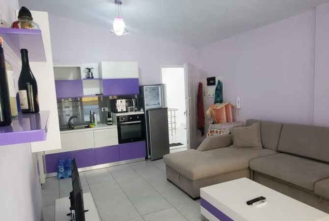 Shtepi ne shitje Apartament ne Durres, 1+1, Mobilimi E mobiluar, Pagesa 150,000  Euro.