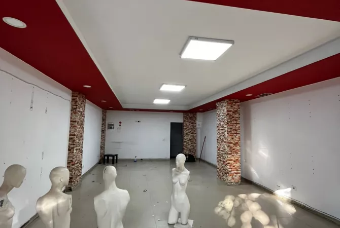 Business Property for Rent 1+1 in Tirana - 1,000 Euro
