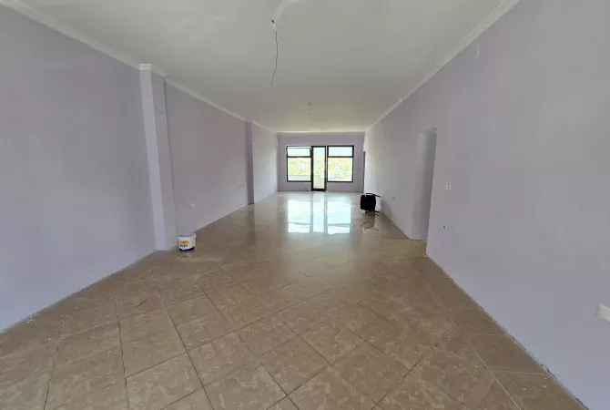 Business Property for Rent 1+1 in Tirana - 500 Euro