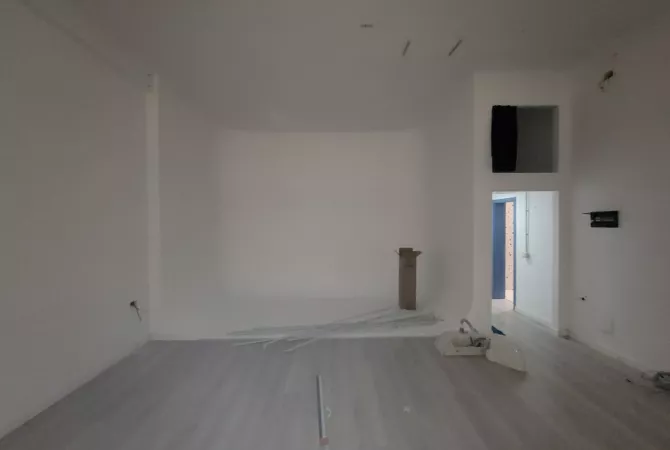 Business Property in Sale 1+1 in Tirana - 150,000 Euro