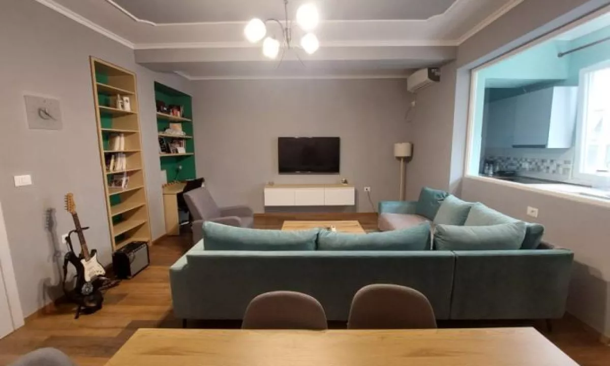 Villa di lusso in vendita a Tirana 5+1, Arredato