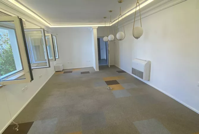 Business Property for Rent 3+1 in Tirana - 2,000 Euro