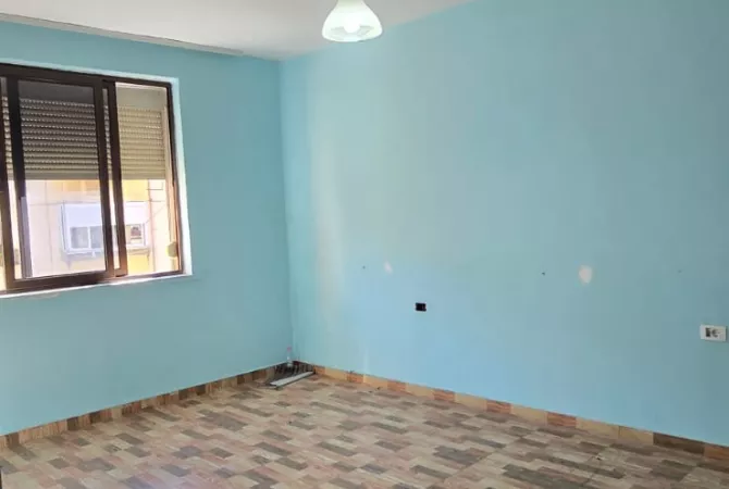 Shtepi ne shitje 1+1 ne Tirane - 125,000 Euro