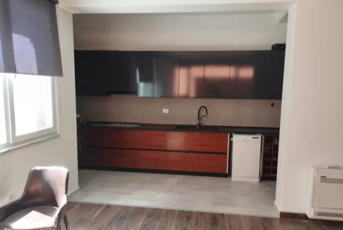 Shtepi ne shitje 3+1 ne Tirane - 255,000 Euro