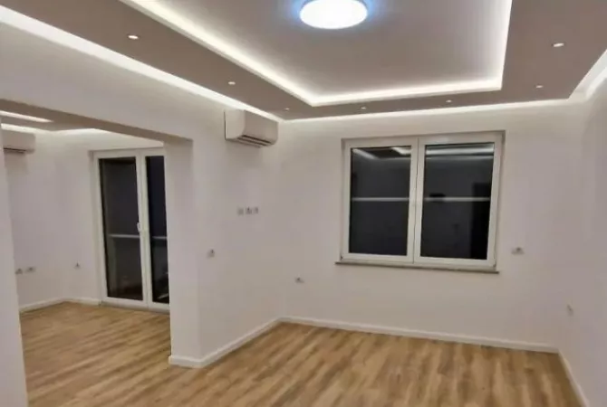 Business Property for Rent 3+1 in Tirana - 900 Euro