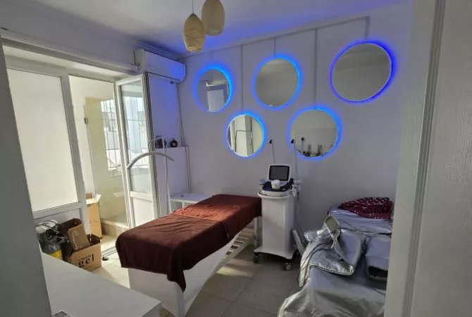 Business Property for Rent 3+1 in Tirana - 800 Euro