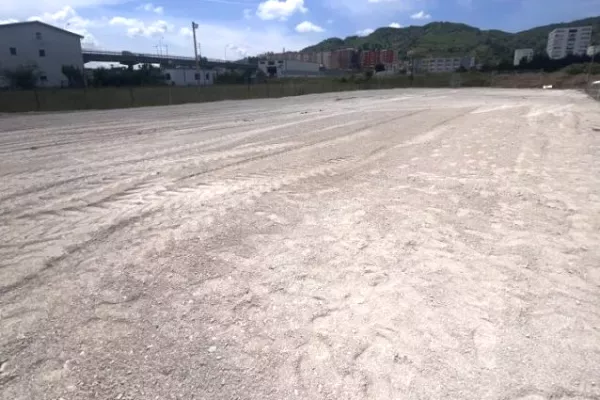 Truall ose Toke ne Tirane - 1,400 Euro